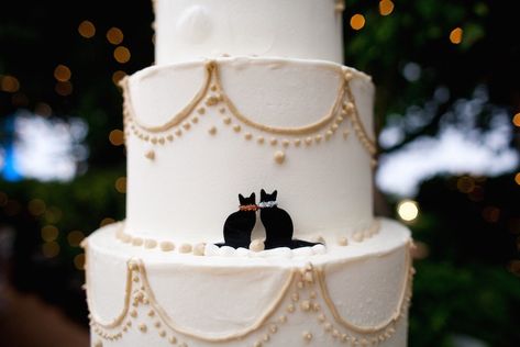 Cat Eating Cake, Desserts Photos, Pink And Gray Wedding, Cat Wedding Cake Topper, Poolside Wedding, Gray Wedding Cake, Two Black Cats, Taupe Wedding, Wedding Budget Planner