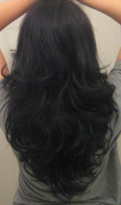 Black Curled Hair, Hair Stail, Two Color Hair, Latina Hair, Black Wavy Hair, Black Hair Aesthetic, Haircuts For Long Hair With Layers, Curled Hair, Wavy Haircuts