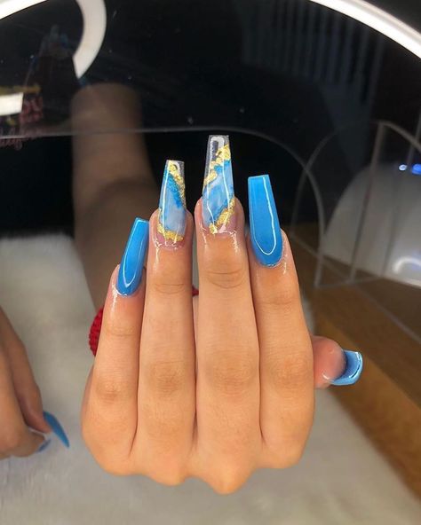 Spam Page 🤪💋💅🏽💇🏽‍♀️🛍 on Instagram: “Blue Nails 🥶🦋🐳💎❄️💅🏽 - {Follow @lit.fashion.trends for more 💙} -------------------------------------------------- #nails #acrylicnails…” Blue Nails With Nail Art, Acrylic Nails Pedicure, Acrylic Nails Pretty, Glitter Toe Nails, Short Coffin Nails Designs, Shiny Nails Designs, Nails Pedicure, Caribbean Queen, Clear Acrylic Nails