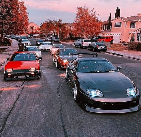 Jdm GANG😄🌆 Car Gang Aesthetic, Car Meet Aesthetic, Car Gang, Disney Cars Wallpaper, Car Meets, Jdm Racing, Jdm Parts, Jdm Accessories, Toyota Supra Mk4