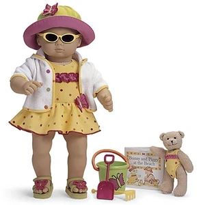 Sunshine Beach Set | American Girl Wiki | Fandom Pleasant Company Dolls, All American Girl Dolls, American Girl Toys, Bitty Baby Clothes, Bitty Twins, Sunshine Beach, Nostalgic Toys, Baby Doll Clothes, American Girl Clothes