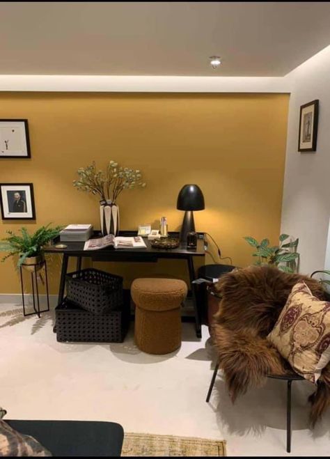 Mustard Wall Color, Wall Living Room Ideas, Mustard Yellow Walls, Mustard Walls, Wall Living Room, Brown Mustard, Yellow Kitchen, Yellow Walls, Living Room Ideas