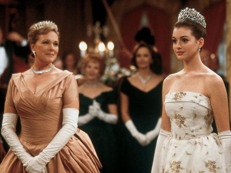 Princess Diaries 1, Princess Of Genovia, The Princess Diaries 2001, Mia Thermopolis, Princes Diaries, Mike White, Princess Diaries 2, Diary Movie, The Princess Diaries