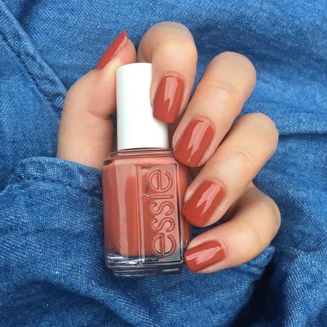 Terracotta Nail Polish, O.p.i Nail Polish, Pink Red Nail Polish, Essie Rocky Rose, Rust Red Nails, Terracotta Nails Color, Terracotta Nails, Best Nail Colors, The Namesake