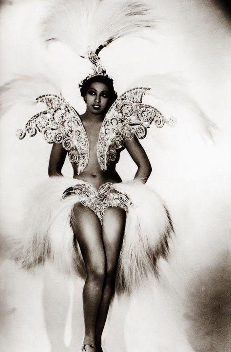 Burlesque Vintage, Harlem Nights, Vintage Burlesque, Josephine Baker, Vintage Black Glamour, Black Hollywood, African American History, Vintage Glamour, Black Culture