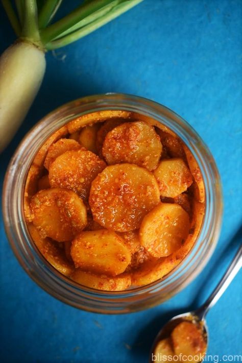 How To Make Pickled Radish, Radish Pickle Recipe, Radish Pickle, Pickled Radish, Lemon Pickle, Pickled Radishes, Vegetarian Snacks Recipes, Vegetarian Snacks, Vegetarian Dinners