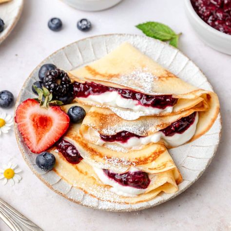 Sourdough Crepes Sourdough Crepes, Crepe Filling, Best Crepe Recipe, Homemade Crepes, Berry Pancakes, Crepes Filling, Easy Brunch Recipes, Savory Crepes, Crepe Recipes