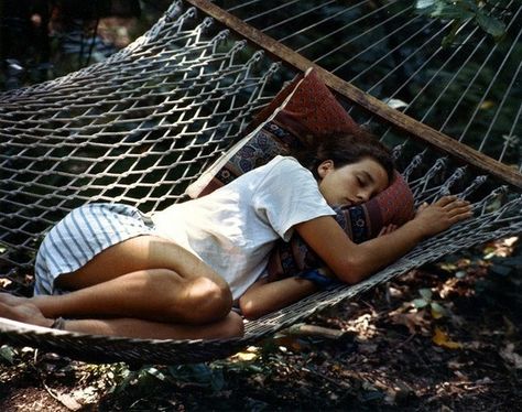 hammock dazin 인물 사진, Simple Life, Summer Aesthetic, Life Is Beautiful, Happy Places, Hammock, Summer Time, Summer Vibes, Dream Life