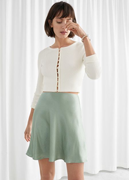 Satin Mini Skirt - Light Green - Mini skirts - & Other Stories Silk Skirt Outfit, Silk Mini Skirt, Satin Mini Skirt, Green Mini Skirt, Slip Skirts, Skirt Trends, Miniskirt Outfits, Cardigan Outfits, Slip Skirt