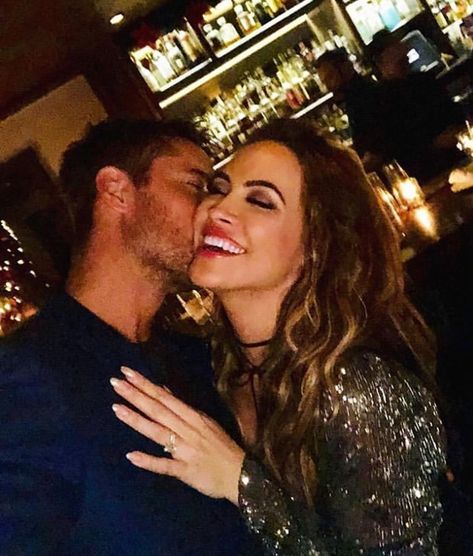 Justin Hartley w/wife Chrishnell Justin Hartley Wife, Justin Hartley, This Is Us, Couple Photos, Quick Saves