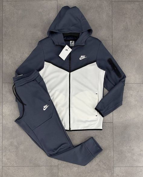 Nike Tech Fit, Nike Tech Jacket, Nike Tech Fleece Tracksuit, Nike Tracksuits, Sporty Outfits Men, Nike Clothes Mens, Baby Nike, Cute Nike Outfits, All World