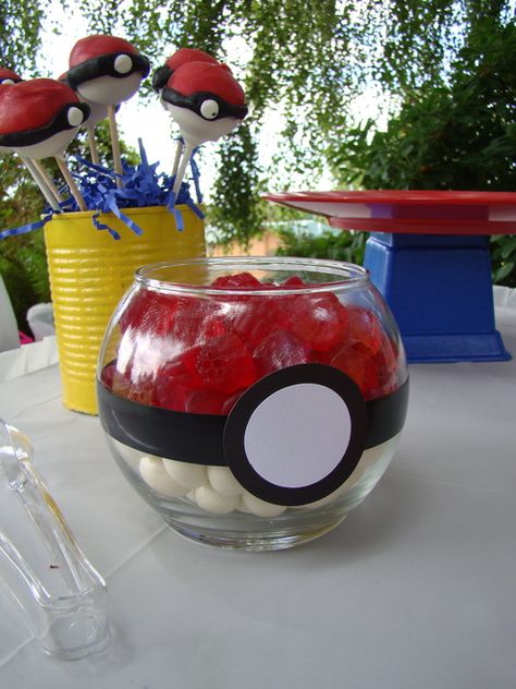 Candy and cake pops at a Pokemon Party #pokemon #party Pokemon Birthday Party Ideas, Pokemon Party Decorations, Pokemon Themed Party, Pokémon Birthday, Pokemon Cake, Pokemon Birthday Party, Pokemon Theme, 9th Birthday Parties, Pokemon Party