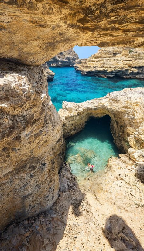 Discovering the Secret Coves of Malta: Hidden Beaches Only Locals Know Malta, a small Mediterranean archipelago, is home to some of the world’s most stunning beaches and picturesque coves. While many tourists flock to popular destinations like the Blue Lagoon or Golden Bay, the true gems lie hidden away from the crowds. Discovering these secret […] Malta Travel Photography, Malta Hidden Gems, Golden Bay Malta, Malta Photo Ideas, Malta Country, Malta Aesthetic, Blue Lagoon Malta, Malta Summer, Malta Vacation