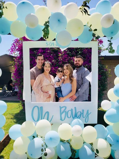 Baby Shower Baby Pictures Display, Photo Booth Baby Shower Ideas, Baby Shower Photo Booth Ideas, Marcos Para Baby Shower, Gender Reveal Photo Booth, Baby Shower Ideas Decoracion, Baby Shower Picture Backdrop, Baby Shower Frame, Juegos Baby Shower