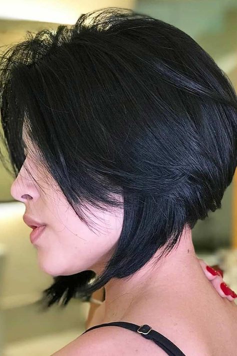 Wedge Haircut, Wedge Hairstyles, Asymmetrical Hairstyles, Bob Haircut With Bangs, Trendy Short Haircuts, Funky Hairstyles, Fringe Hairstyles, Short Hair With Bangs, Trendy Short Hair Styles