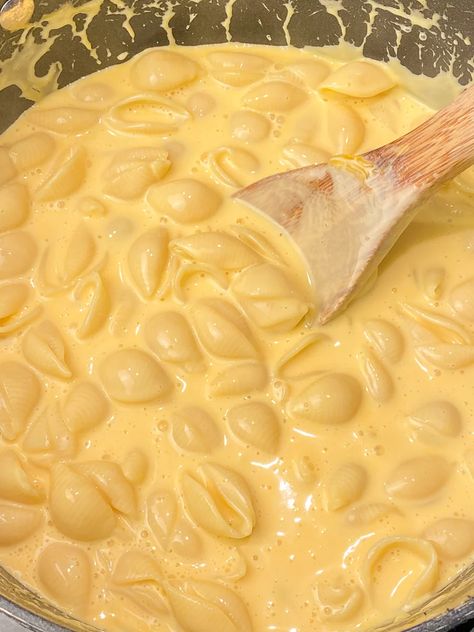 Homade Mac And Cheese, Homemade Shells And Cheese, Shells And Cheese Recipe, Mac N Cheese Velveeta, Velveeta Macaroni And Cheese, Homemade Velveeta, Velveeta Shells And Cheese, Shells And Cheese, Liquid Cheese