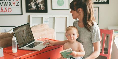 The important role model factor: “She Proved You Can Have it All: Why I Admire My #Career Driven Mom” Pregnant Outfit, Mom Help, Jolie Photo, Mother And Child, Little People, Open Space, Baby Love, Working From Home, Nasa