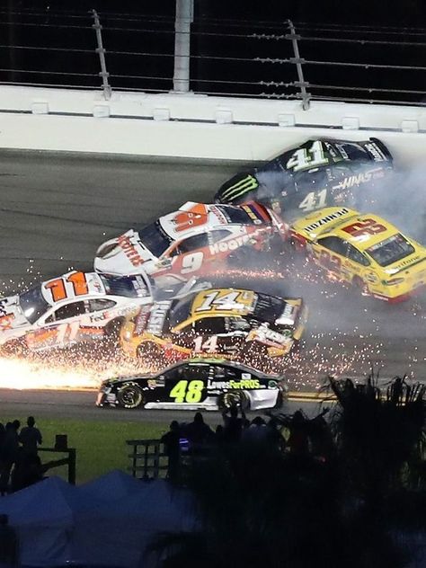 Nascar Crash Wallpaper, Nascar Aesthetic, Nascar Photography, Nascar Wallpaper, Coke Zero Sugar 400, Nascar Wrecks, White 2115, Nascar Crash, Hard Images