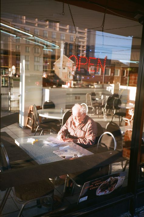 Olympus Xa, Kodak Ektar 100, Ektar 100, Kodak Ektar, Analog Photography, 35mm Photography, Film Photography 35mm, Toy Camera, Downtown Toronto