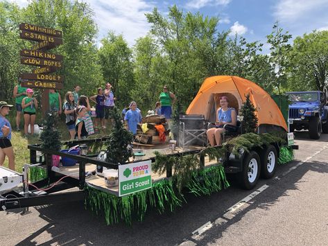 Halloween Parade Float Ideas, Holiday Parade Floats, Parade Float Theme, Halloween Parade Float, Boy Scout Crafts, Boy Scout Activities, Bike Parade, Trail Life, Girl Scout Cookie Sales