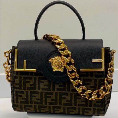 Authentic Brand New With Box And Tags Never Worn. Black Leather With Ff Canvas. Comes With Gold Chain Strap And Black Leather Cross Body Strap. Medusa Color, Fendi Mini Bag, Purses Luxury, Fendi Mini, Expensive Bag, Hand Purse, Inspired Handbags, Colorful Handbags, Shoes Outfit Fashion