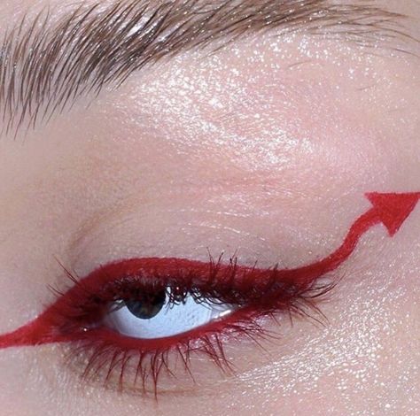 Corrector Makeup, Devil Makeup, Make Up Designs, Halloween Makeup Inspiration, Unique Makeup, Edgy Makeup, Goth Makeup, Eye Makeup Art, Brow Gel