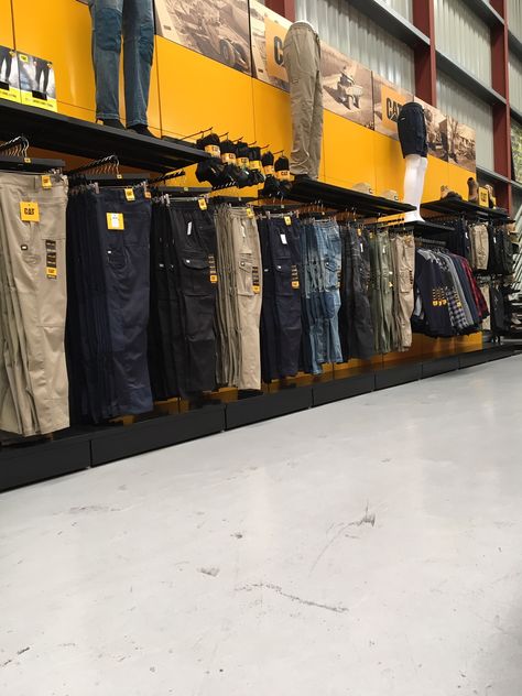 #sfsi #install #workscene #blacktown #workwear #chrome #maxe #maxepost #shelving #clothingstore #highvis #safetyclothing #straightarm #cusompanel #custommaxe #custommaxepanel #hangrail #custompowdercoat #powdercoat #powdercoatcustomisation Safety Clothing, Hanging Rail, Shop Display, Store Fronts, Clothing Store, Work Wear, Shelves