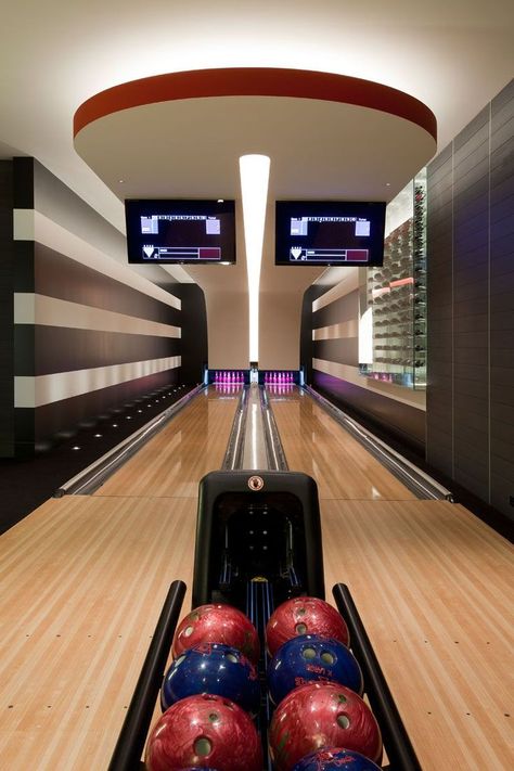 Bowling Aesthetic, Bowling Ball Yard Art, Bowling Ball Art, Veggie Bowl, Bowling Alley, Bowling Ball, Film Aesthetic, Samsung Gear Fit, Amusement Park