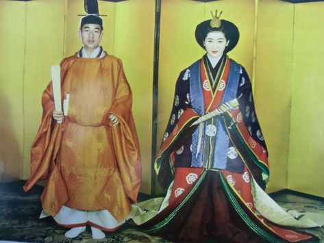 vintage Japanese photo print imperial wedding kimono emperor empress akihito michiko traditional Japan Facts For Kids, Japan Facts, Real Life Fairies, Heian Era, Japan Picture, Heian Period, David Bailey, Japanese Clothing, Kamakura