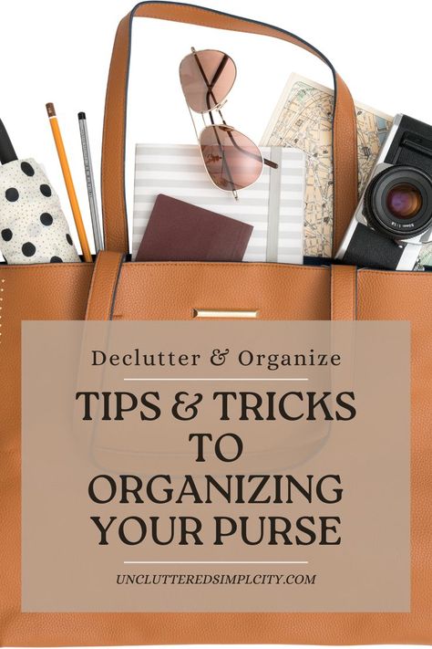 Unlock the secrets to purse perfection! Discover essential tips and tricks for keeping your handbag organized and functional. Check out the blog for our inspiring tips! #purse #declutter #organize Organize Purse Contents, What Goes In A Purse, Things You Need In Your Purse, Purse Organization Inside, Shoe Organization Garage, Handbag Organization Ideas, Purse Hacks, Organization Fridge, Diy Purse Organizer