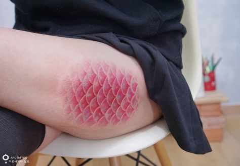 Fish Scale Tattoo, Scales Tattoo, Mermaid Scales Tattoo, Scale Tattoo, Ankle Tattoos For Women, Tatuaje A Color, Mermaid Tattoos, Diy Tattoo, Girly Tattoos