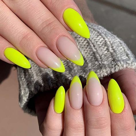 French Manicure Ideas, Spring Manicure, Neon Yellow Nails, Nail Design Glitter, Yellow Nails Design, Almond Nails Designs, Coffin Nails Long, Manicure Ideas, Neon Nails