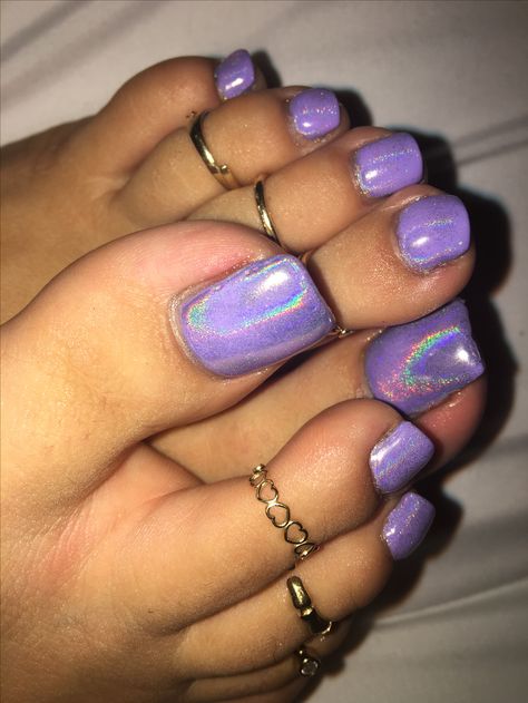 Purple Gel Pedicure, Pedicure Purple Toenails, Holographic Toe Nails, Holographic Pedicure, Toe Nail Designs Purple, Purple Toes Toenails, Dark Purple Toe Nails, Purple Pedicure Designs, Pedicure Ideas Purple