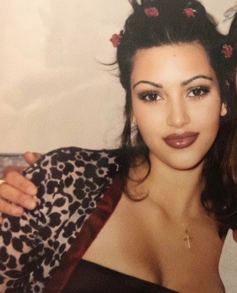 Kim Kardashian In The 90s, Kim Kardashian 2000's, Kim K Makeup, Hairstyle And Makeup, Bombshell Makeup, Megan Good, Kim Kardashian Makeup, 90s Makeup, Kim K