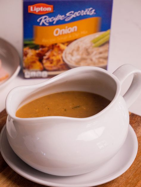 Lipton Onion Gravy Recipe, French Onion Soup Mix Gravy, Lipton Onion Soup Mix Gravy Recipe, Easy Onion Gravy Recipe, Onion Soup Mix Gravy Recipe, Brown Gravy Recipe Easy With Beef Broth, Gravy With Lipton Onion Soup, Onion Gravy Recipe Simple, Lipton Onion Soup Gravy Recipe