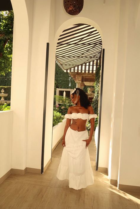 Punta Cana Outfits, Greece Vacation Outfit, Birthday Glam, Cute Vacation Outfits, Beautiful Photoshoot Ideas, Vacation Aesthetic, Vacay Outfits, Black Femininity, Clothespins