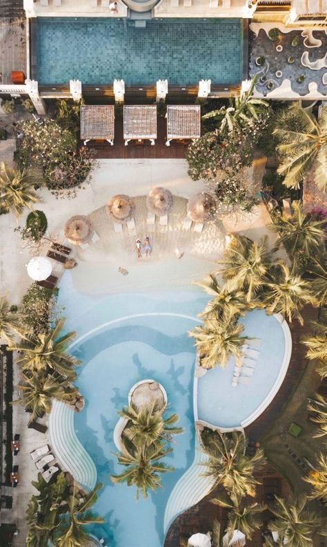 bali mandira beach pool aerial view Balinese Style, Beach Entry Pool, Island Wallpaper, Bali Guide, Bali Resort, Bali Travel Guide, Pool Landscape Design, Bali Beaches, Swim Up Bar