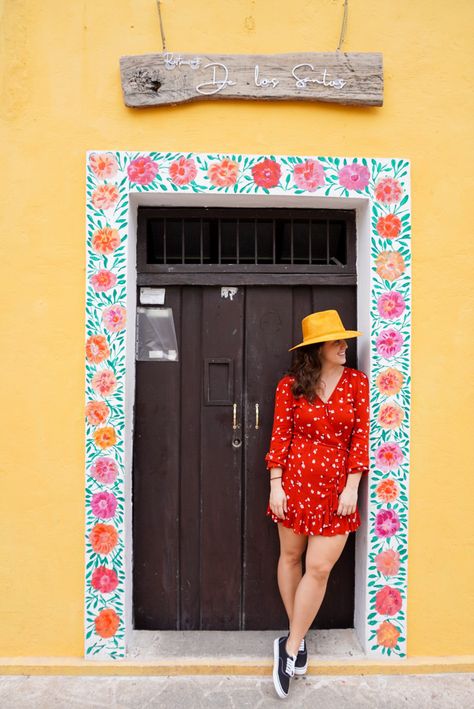 Colorful Mexican Houses Exterior, Mexican Mural Art, Archways In Homes, Mexican Doors, Mexican Wall Decor, Hand Painted Door, Door Mural, Mexican Wall, Boho Crafts Diy