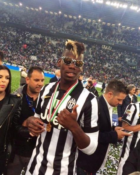 Pogba Juventus Wallpaper, Teenager Dirtbag, Paul Pogba Juventus, Pogba Wallpapers, Pogba Juventus, Paul Pogba Manchester United, Juventus Wallpapers, Soccer Photography, Memphis Depay