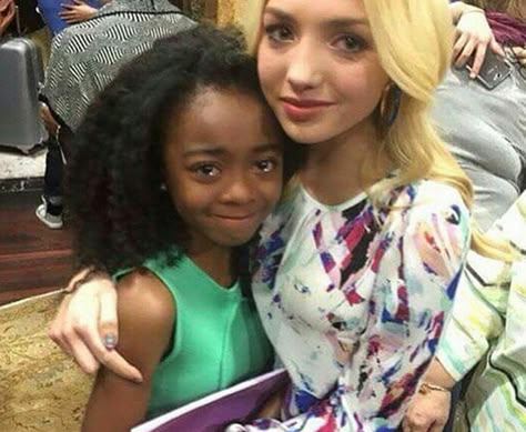 Skai jackson peyton list spin off Skai Jackson Boyfriend, Ski Jackson, Old Disney Channel Shows, 2000s Tv Shows, Karan Brar, Disney Jessie, Old Disney Channel, Skai Jackson, 2013 Swag Era