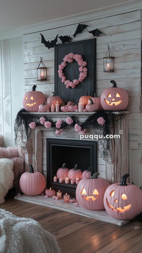 Pink Nightmare Before Christmas, Pink And Black Halloween Decor, Pink Decor Ideas, Halloween Movie Night Party, Pink Halloween Party, Disco Pumpkin, Diy Halloween Witch, Pink Halloween Decor, Halloween Bedroom