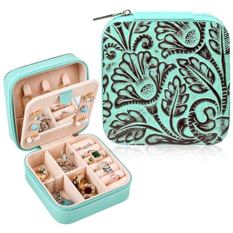 Western Jewelry Box, Cowgirl Stuff, Western Stuff, Turquoise And Brown, Western Gifts, Christmas Organization, Travel Jewelry Organizer, Organization Gifts, Travel Jewelry Box