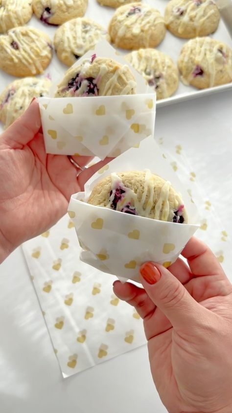 Instagram Cookie Wrapping Ideas, Cookie Wrapping, Lemon Blueberry Cookies, Summer Cookie, Blueberry Cookies, Summer Cookies, Cookie Packaging, Lemon Cookies, Paper Packaging