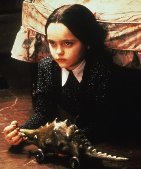 “Be Afraid. Be Very Afraid”: Wednesday Addams Is A Total 2020 Mood #refinery29 https://www.refinery29.com/en-gb/2020/10/10064236/wednesday-addams-2020-scary-mood Addams Family Members, Addams Family Movie, Addams Family Values, Addams Family Wednesday, Halloween Queen, Adams Family, Last Minute Costumes, The Addams Family, Goth Beauty