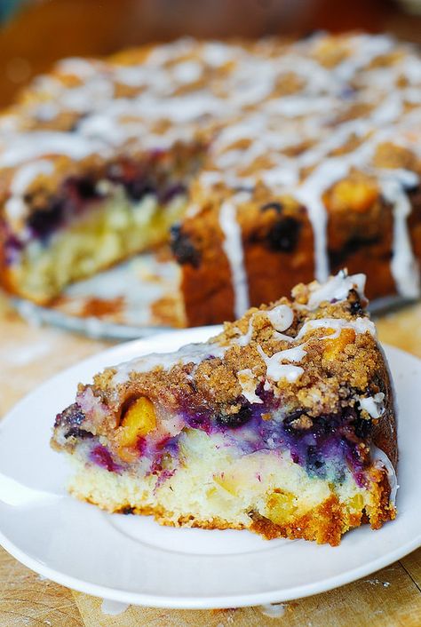 Apple, Blueberry, Peach Coffee Cake - a colorful and fruity Summer dessert! Springform Pan Recipes, Peach Coffee Cake, Peach Coffee, Greek Yogurt Cake, Apple Blueberry, Apple Coffee Cakes, Blueberry Coffee Cake, Blueberry Desserts, Peach Cake