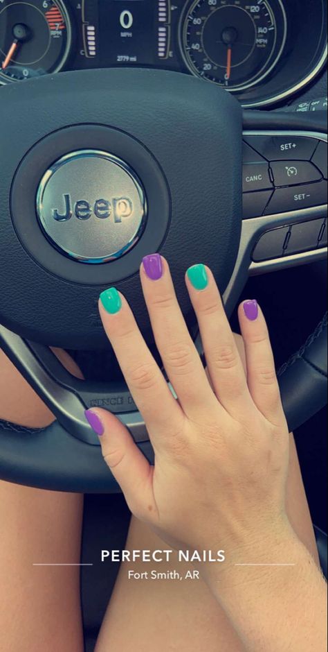 Gel Nail Sets Ideas, Dip Colors For Nails Summer, Teal And Purple Nail Ideas, August Nail Ideas Acrylic Short, Anc Nails Ideas Summer, Dip Powder Nails Colors Summer Short, Cute Summer Dip Nails, Nail Dipping Powder Designs Summer, Mail Dip Ideas