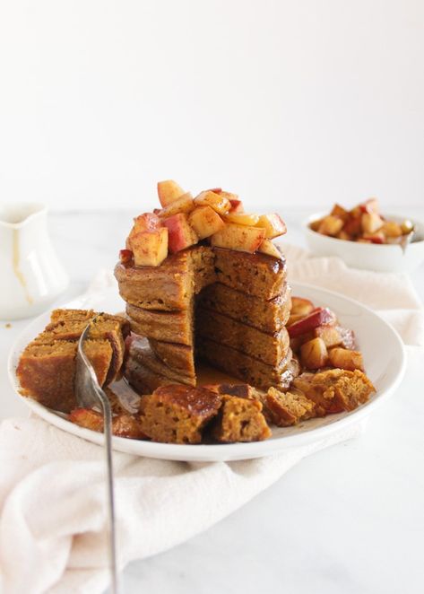 Pumpkin Spice Protein Pancakes with Sauteed Apples - Robust Recipes Sauteed Apples, Spice Pancakes, Pumpkin Spice Pancakes, Oatmeal Pancakes, Protein Pancakes, Pancake Batter, Pumpkin Pie Spice, Cinnamon Apples, Greek Yogurt