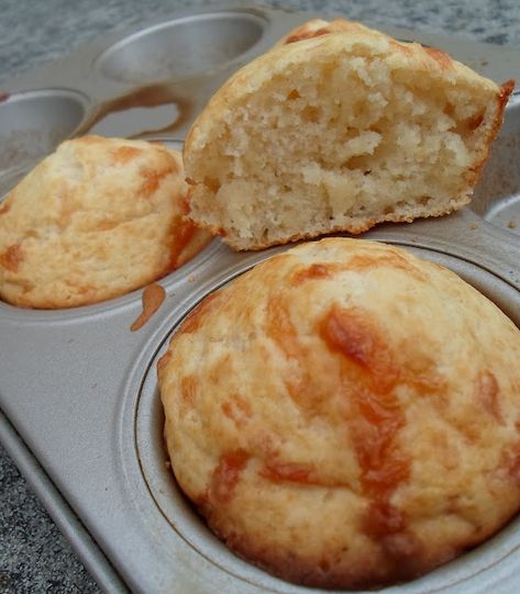 Bisquick Bread, Beer Rolls, Beer Muffins, Beer Bread Muffins, Corn Biscuits, Beer Biscuits, Southern Biscuits Recipe, Pizza Monkey Bread, Trisha Yearwood Recipes