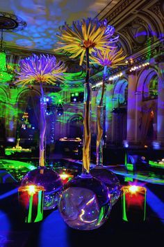 great hues for event lighting ... Unique Event Ideas, Bold Lighting, Plaza Hotel New York, Tantawan Bloom, Nyc Graffiti, Modern Floral Arrangements, The Plaza Hotel, Modern Flowers, Nightclub Design