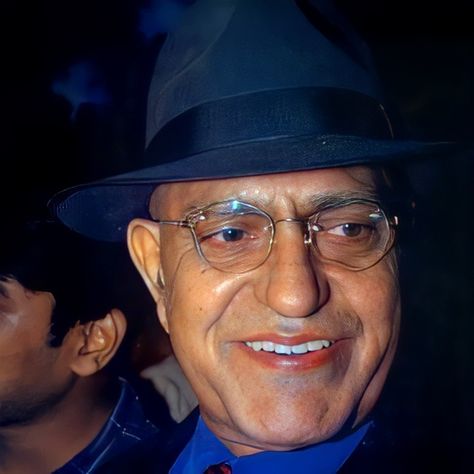 Amrish puri Amresh Puri, Raja Hindustani, Om Puri, Amrish Puri, Richard Attenborough, Blockbuster Film, Indian Man, Indian Artist, Acting Skills